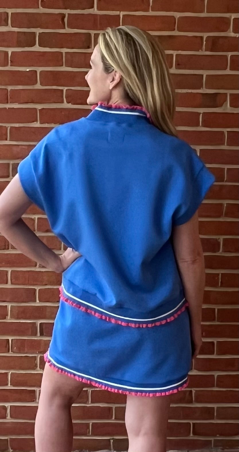 OCEAN BLUE TOP WITH PINK PIPING by Umgee