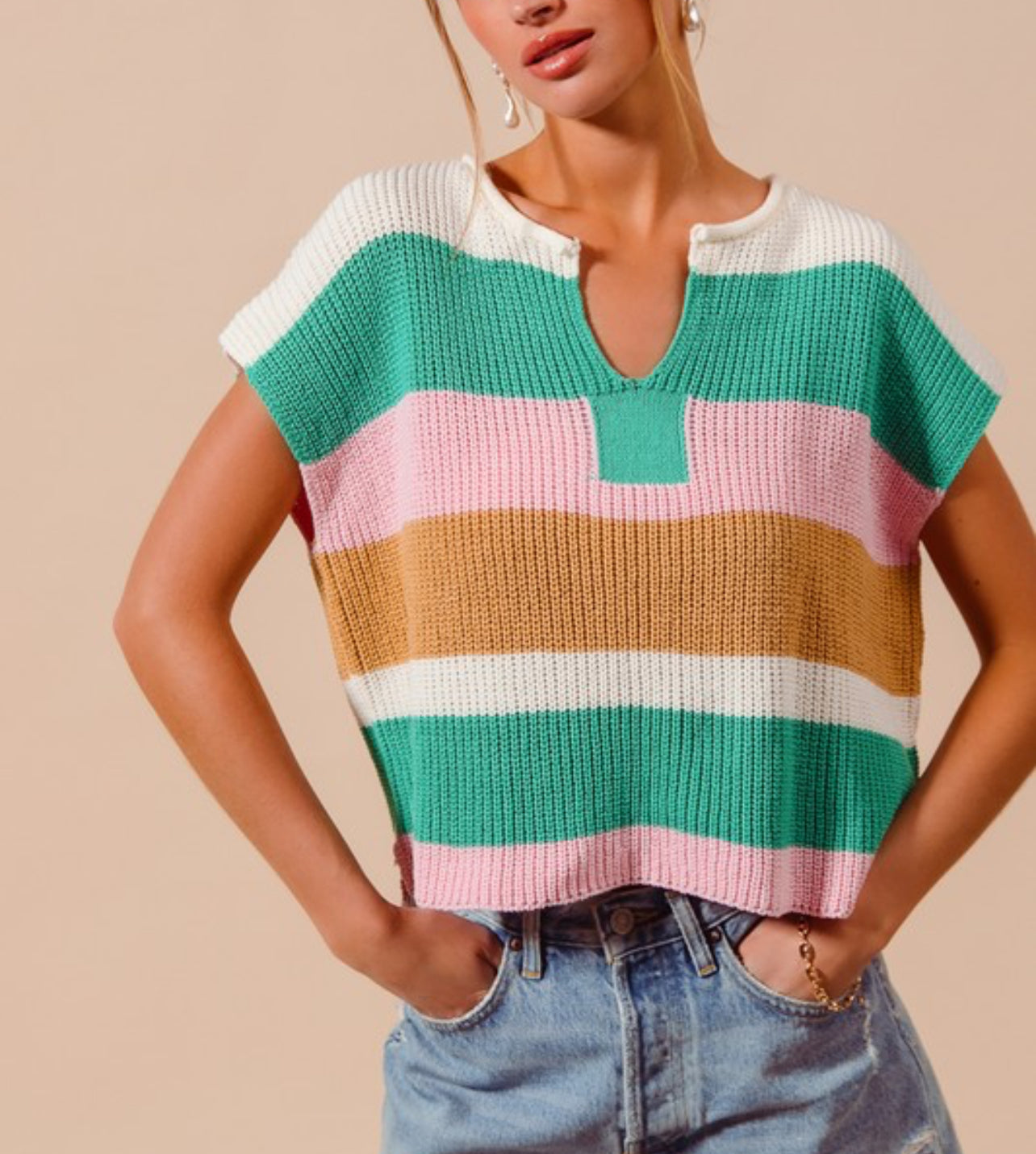 MULTICOLOR STRIPE LOOSE FIT SLEEVELESS SWEATER TOP by So Me