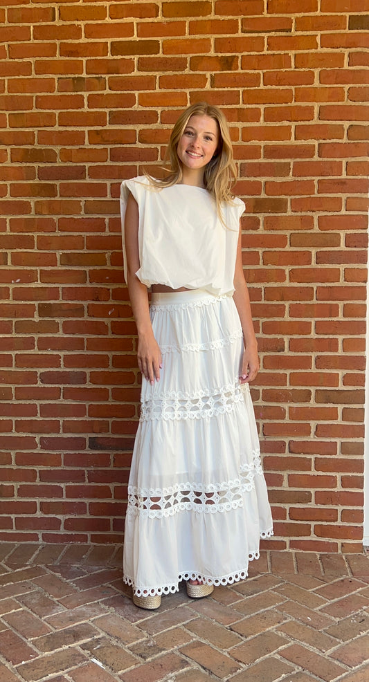 SLEEVELESS CROP BUBBLE TOP AND LACE TRIMMED MAXI SKIRT SET by So Me